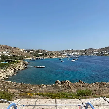 Beautiful House With Stunning Views In Costa Ilios Vakantiehuis *