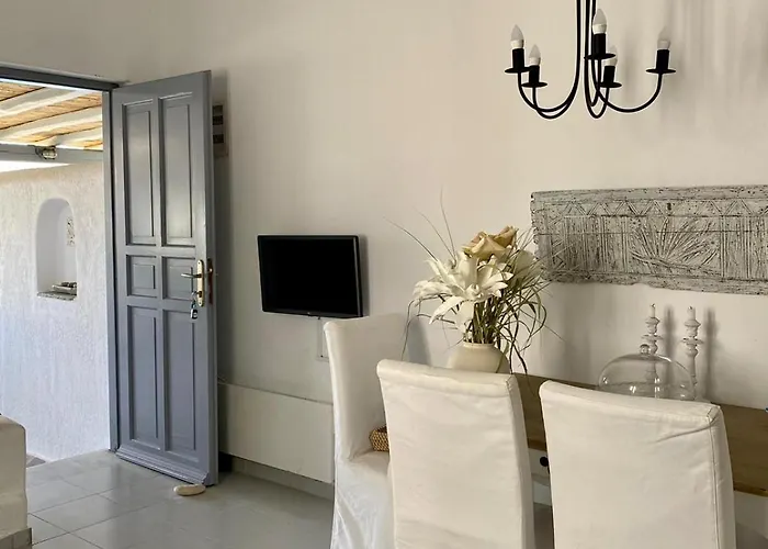 Beautiful House With Stunning Views In Costa Ilios Mykonos Town