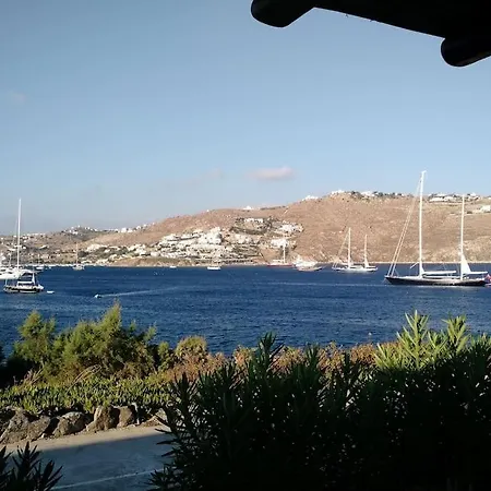 Beautiful House With Stunning Views In Costa Ilios بيت للعطل