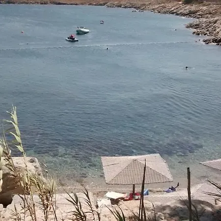 Beautiful House With Stunning Views In Costa Ilios بيت للعطل